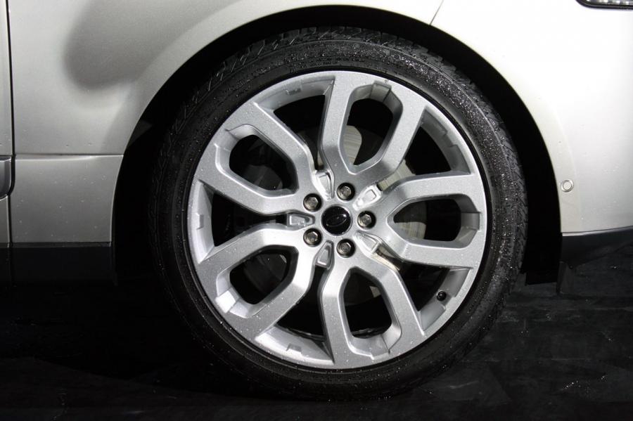  Land Rover Range Rover 2013 года  (фото 131 из 230)